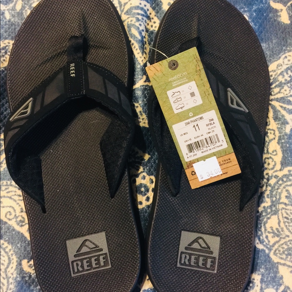 Men’s Reef flip flops BNWT